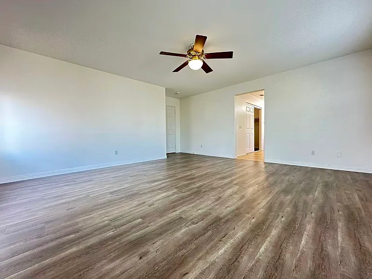 6429 Amber Sky Way — Photo 9