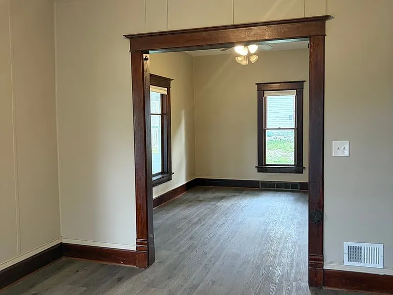 807 N St — Photo 6