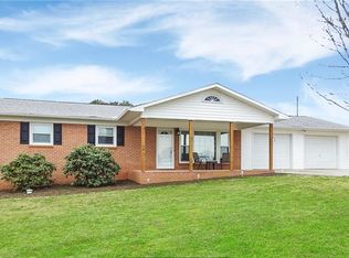 343 Edwards Keys Rd, Roaring River, NC 28669