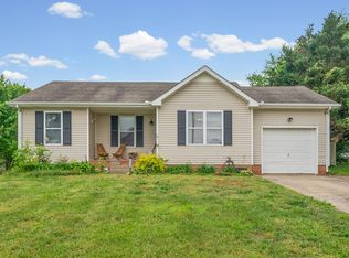 3220 N Senseney Cir, Clarksville, TN 37042