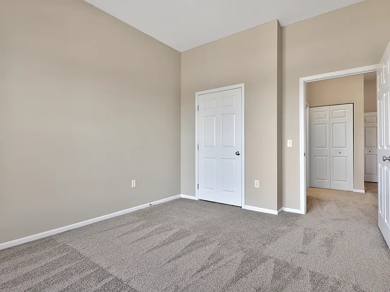 Graham Place Senior — Photo 18