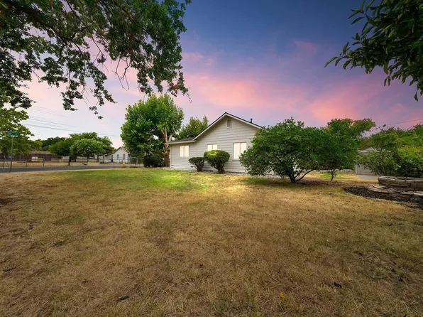 5891 28th St, Sacramento, CA 95824