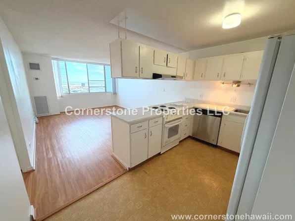 3045 Ala Napuaa Pl, Honolulu, HI