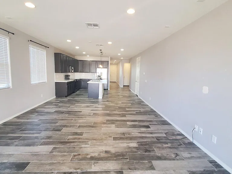 1256 E Jahns Dr — Photo 12