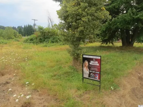 3715 Long St, Sweet Home, OR 97386