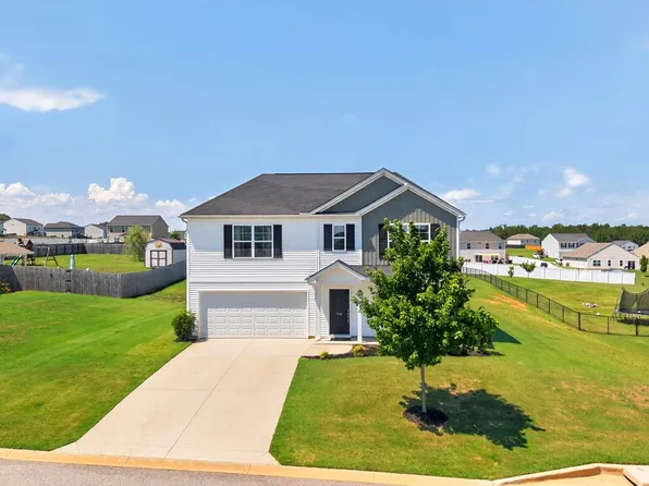 7061 Luna Mae Ct, Boiling Springs, SC 29316