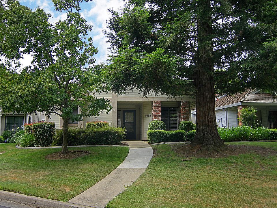1st image of 1602 Ashford Dr