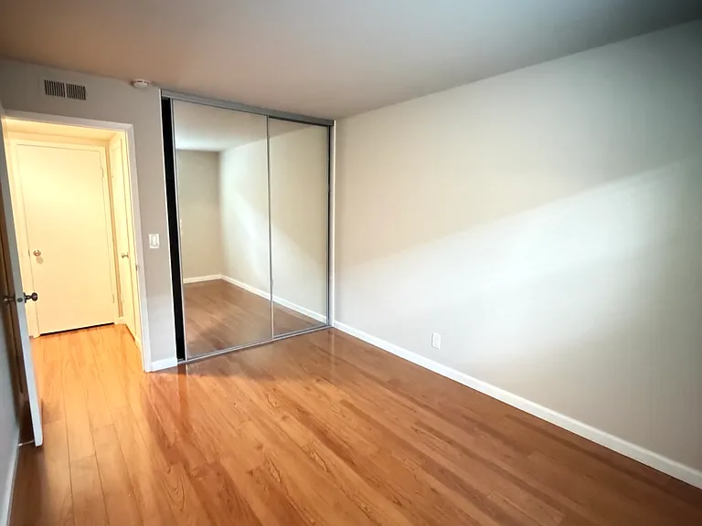 987 Ponderosa Ave #A — Photo 36