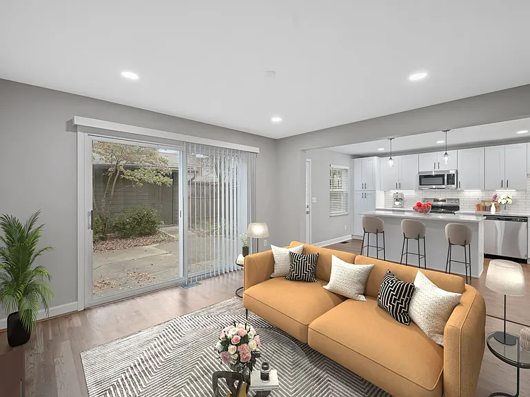 Indian Creek Apartments and Townhomes — Photo 10