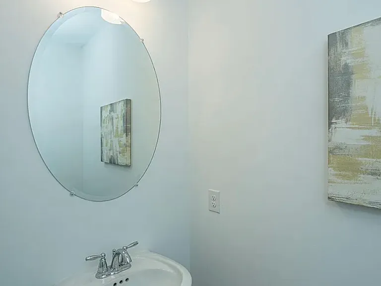 102 Twin Rivers Dr — Photo 15