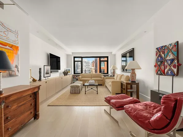 160 E 65th St APT 21D, New York, NY 10065