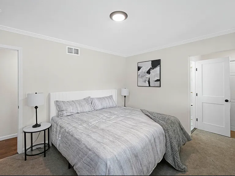 7 Newhall St — Photo 28
