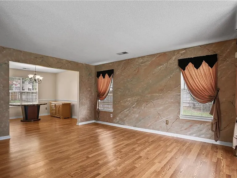 2224 Eagles Nest Cir — Photo 8