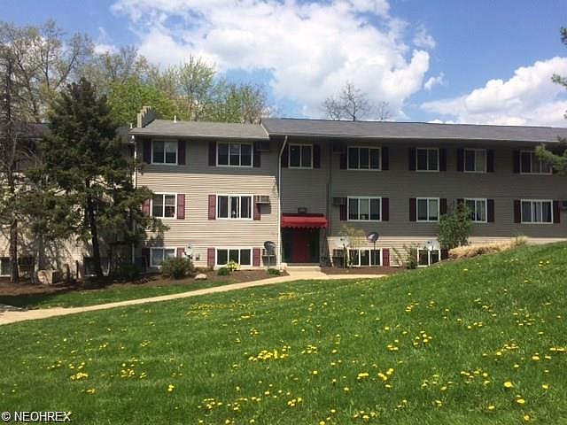 2nd image of 1441 Rachel St NW APT 94