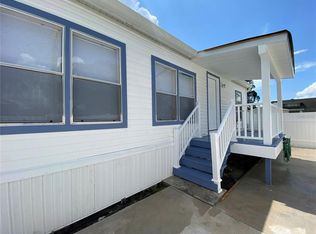 8726 Mayflower Rd, Tampa, FL 33615