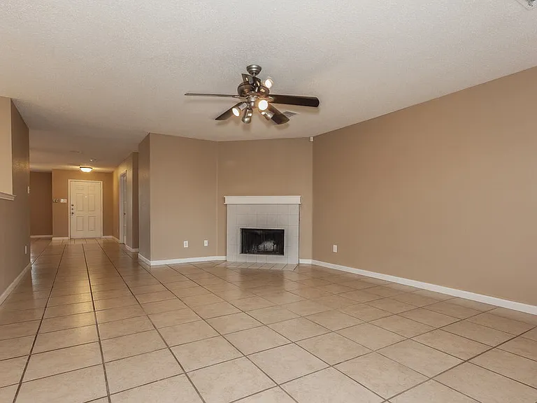 2128 Panorama Ln — Photo 5