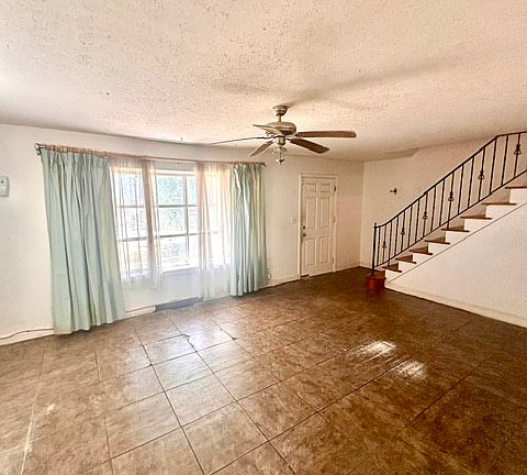 2nd image of 400 Camellia Dr