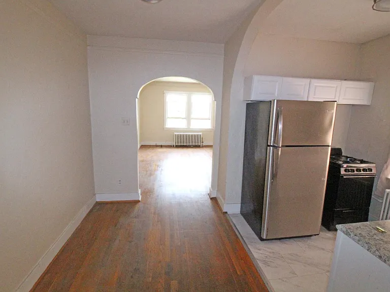 5534 Phillips Ave #6 — Photo 6