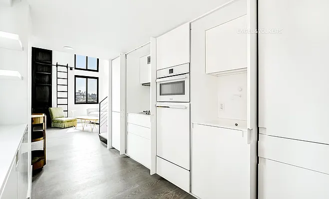 Rented by Engel & Völkers New York City | media 18