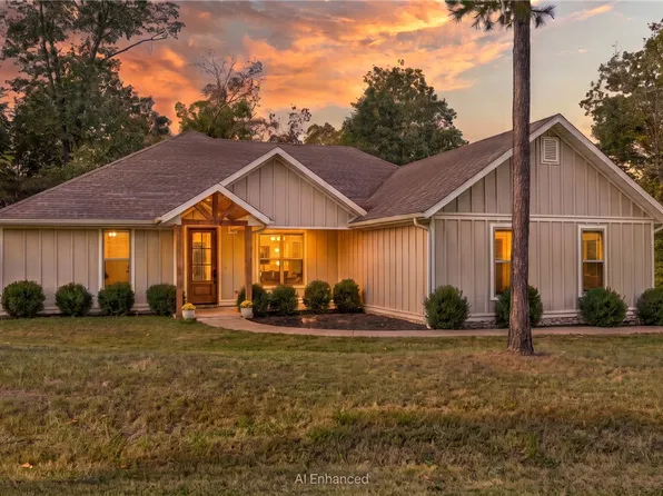 1 Flimby Cir, Bella Vista, AR 72714