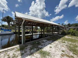 109 Mulberry St, Satsuma, FL 32189