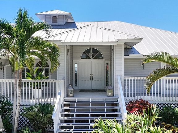 3rd image of 656 Coral Dr