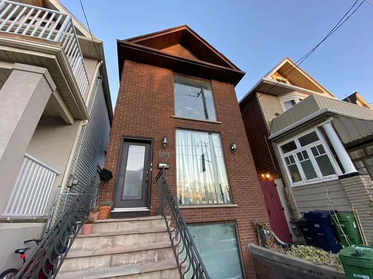 829 Pape Ave #BASEMENT — Photo 9