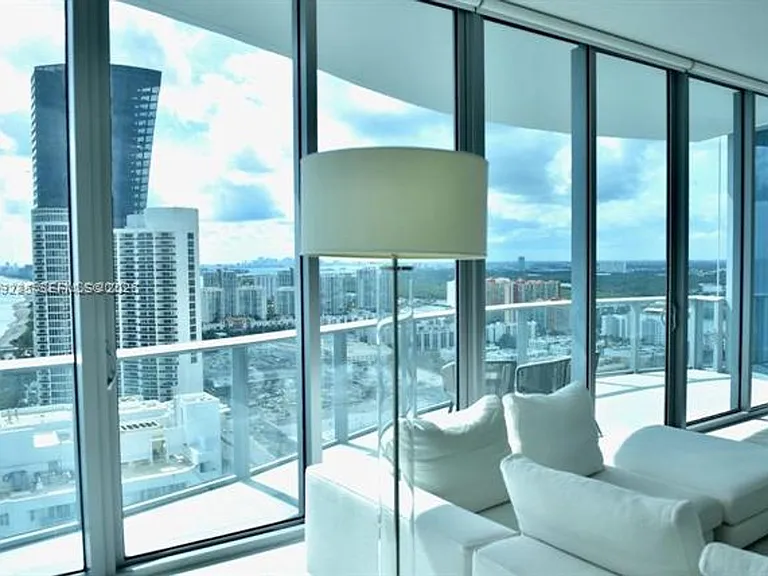 17475 Collins Ave #2802 — Photo 8