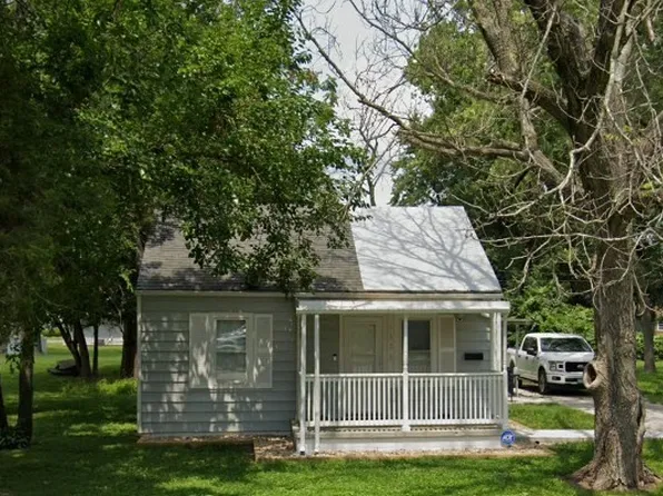 1530 W Olive St, Decatur, IL 62526