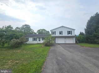 1093 Powells Valley Rd, Halifax, PA 17032