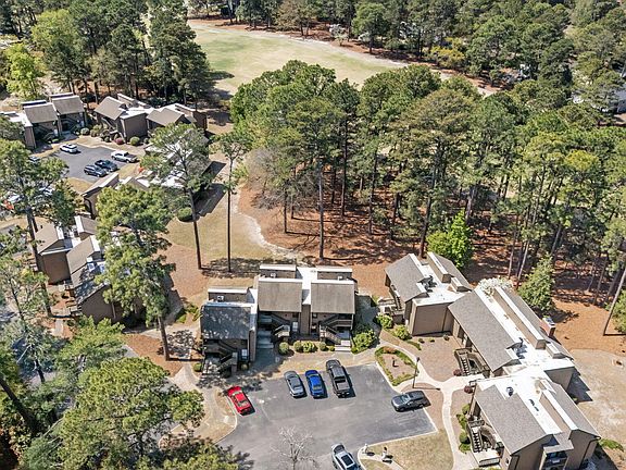 5th image of 10 Pine Tree Road # 209