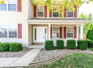 8201 Bristol Valley Dr, Saint Peters, MO 63376