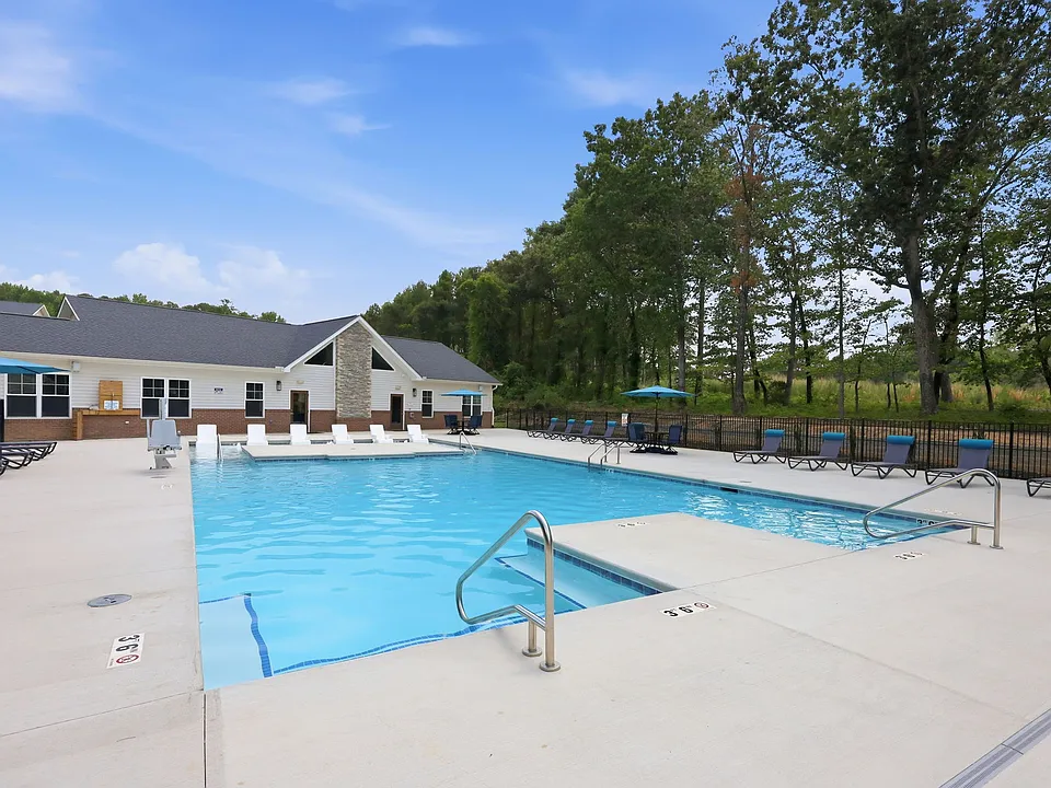 Pine Reserve Apartments