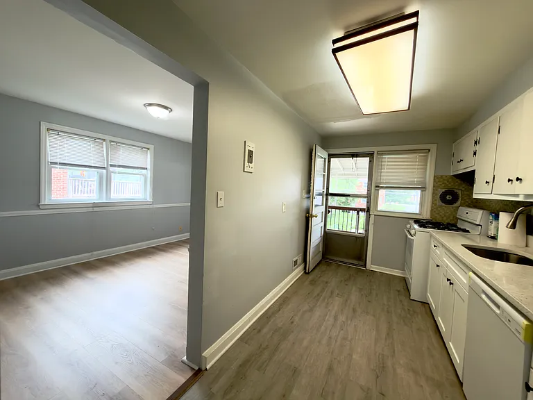 5143 Westland Blvd — Photo 10