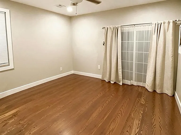 268 Griffith St #2 — Photo 19