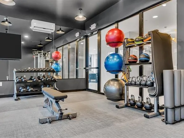 345 Avenue A image 14 of 20