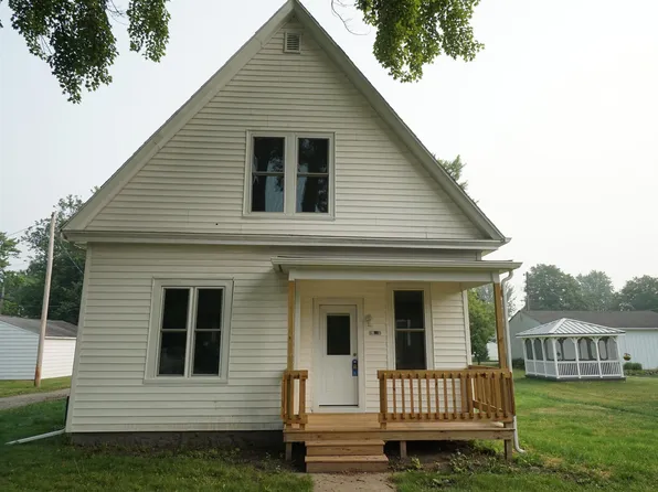 204 W Walnut St, Pierceton, IN 46562