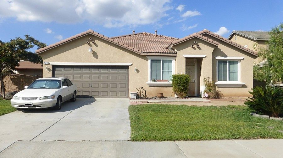 1st image of 25276 Drake Dr