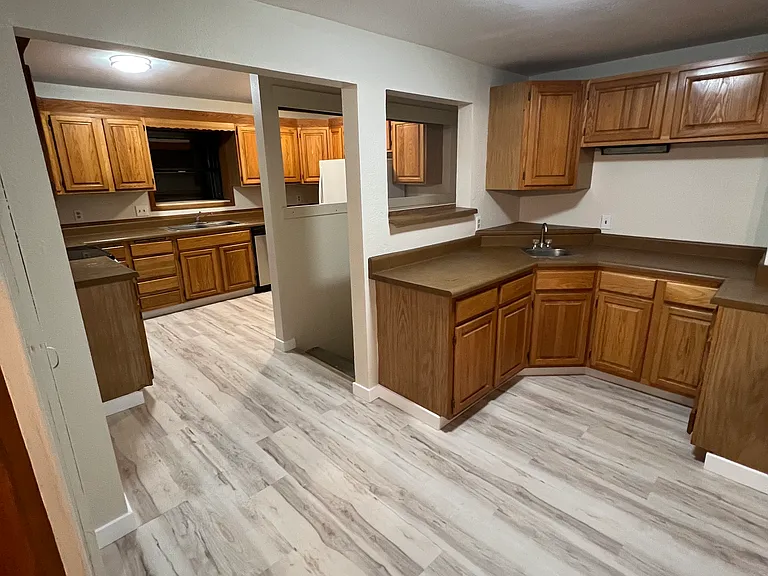 2807 Valleywood Dr — Photo 12