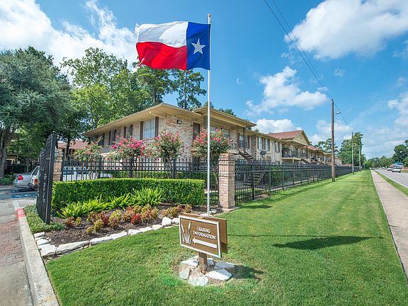 Front of Leasing Office