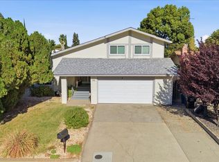 9387 Linda Rio Dr, Sacramento, CA 95827