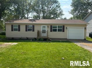 311 7th St, Colona, IL 61241