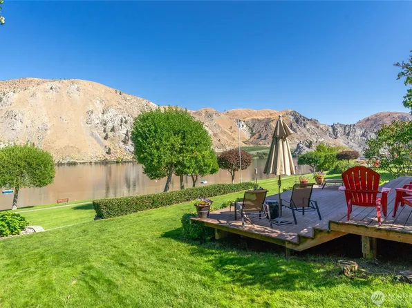365 Lake Front Drive, Orondo, WA 98843