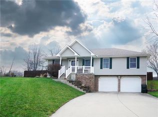 1300 Kimberly Dr, Warrensburg, MO 64093