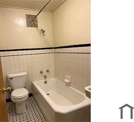 1904 N Main St #5 — Photo 6