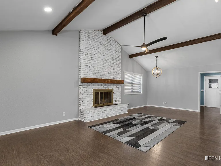 4805 Big Bend Dr — Photo 6
