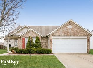 6223 Copeland Lakes Ln, Indianapolis, IN 46221