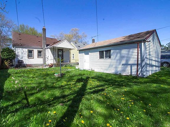 5th image of 26334 Belanger St