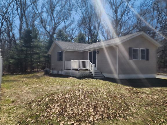 3rd image of 97 Hospital Rd #1