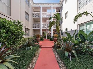 280 2nd Ave S APT 102, Naples, FL 34102